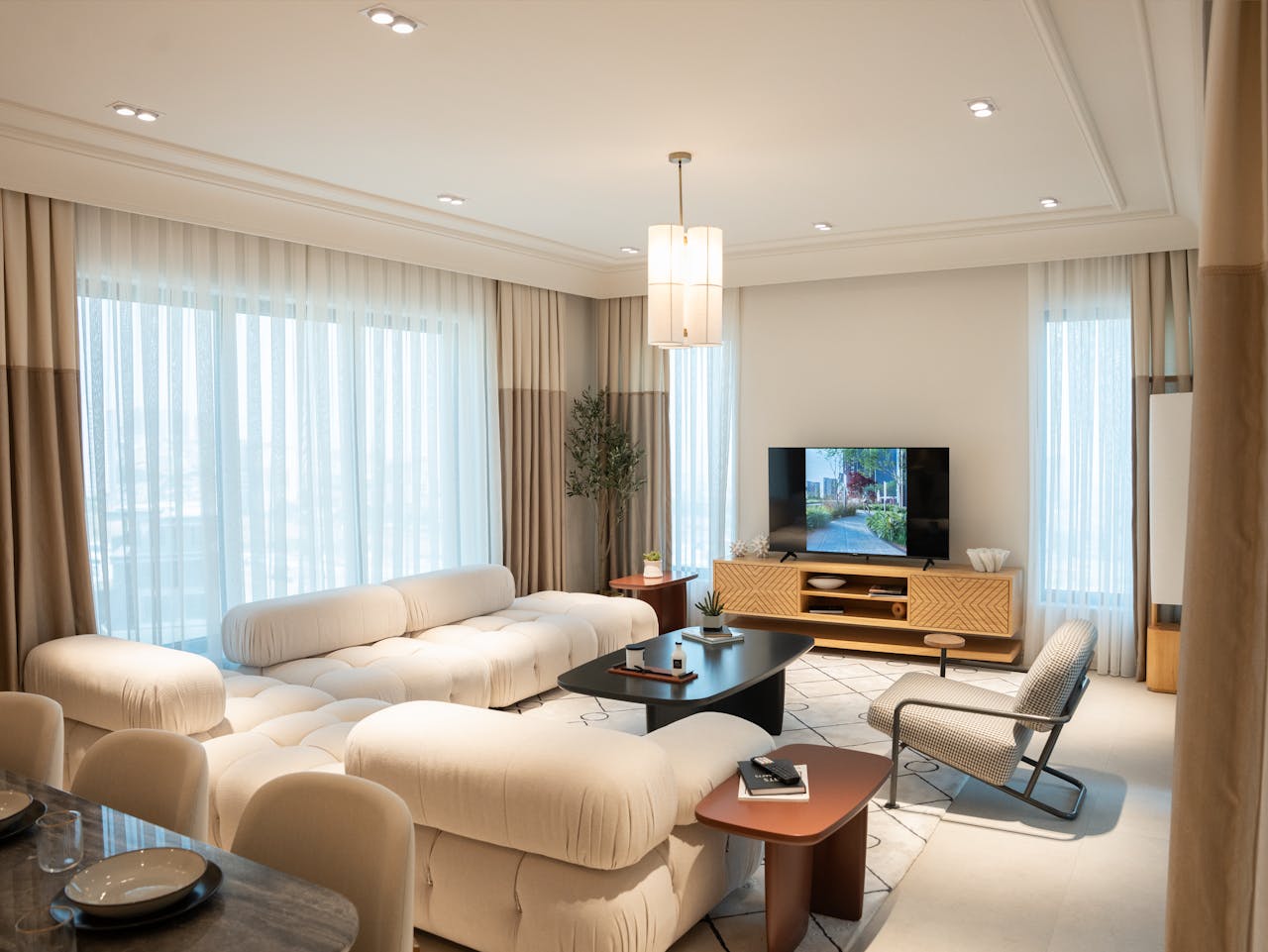 services-01 Spacious living room featuring chic decor and contemporary furniture, ideal for lifestyle inspiration.